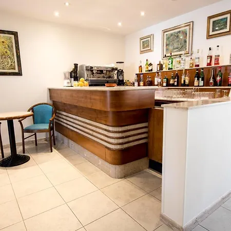 Otel Splendid Diano Marina