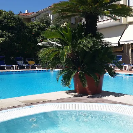 Splendid Otel 3*