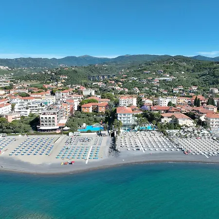 Splendid Hotel 3*