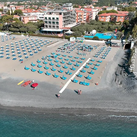 Splendid Hotel 3*
