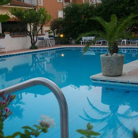 Splendid فندق 3*